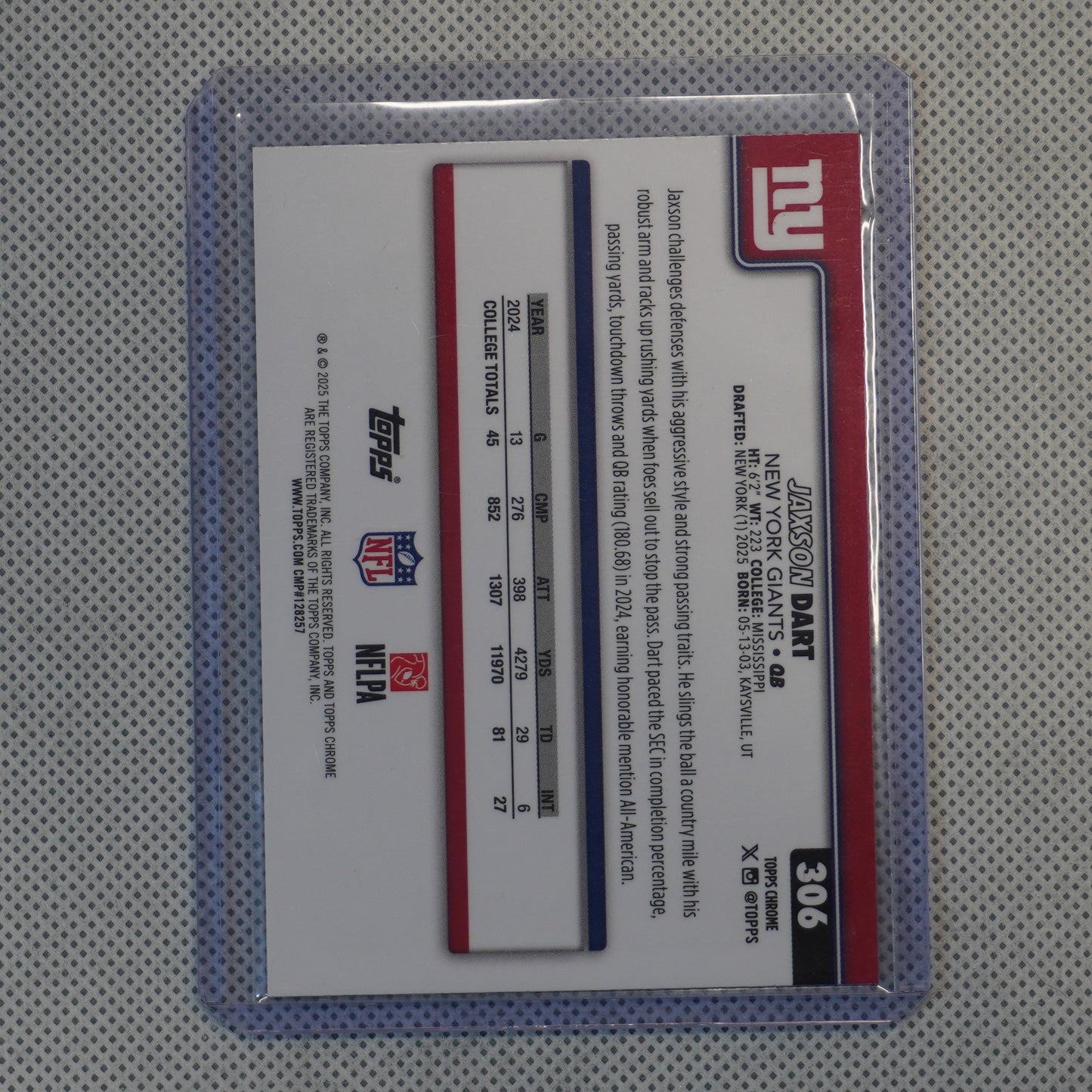 2025 Topps Chrome #306 Jaxson Dart Ray Wave Refractor New York Giants RC