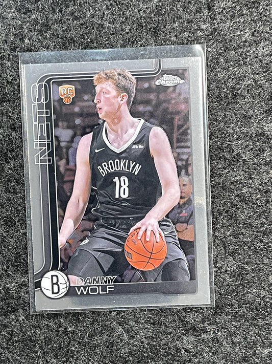 2025-26 Topps Chrome #277 Danny Wolf Brooklyn Nets RC