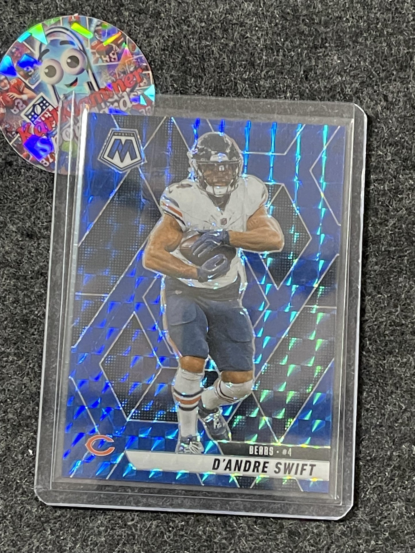 2025 Panini Mosaic #213 D'Andre Swift Mosaic Blue #/99 Chicago Bears SN