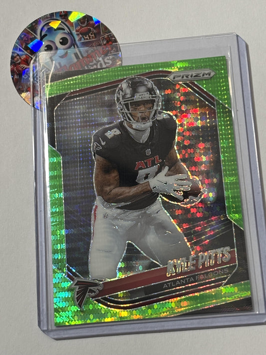 2025 Panini Prizm #222 Kyle Pitts Neon Green Pulsar Atlanta Falcons
