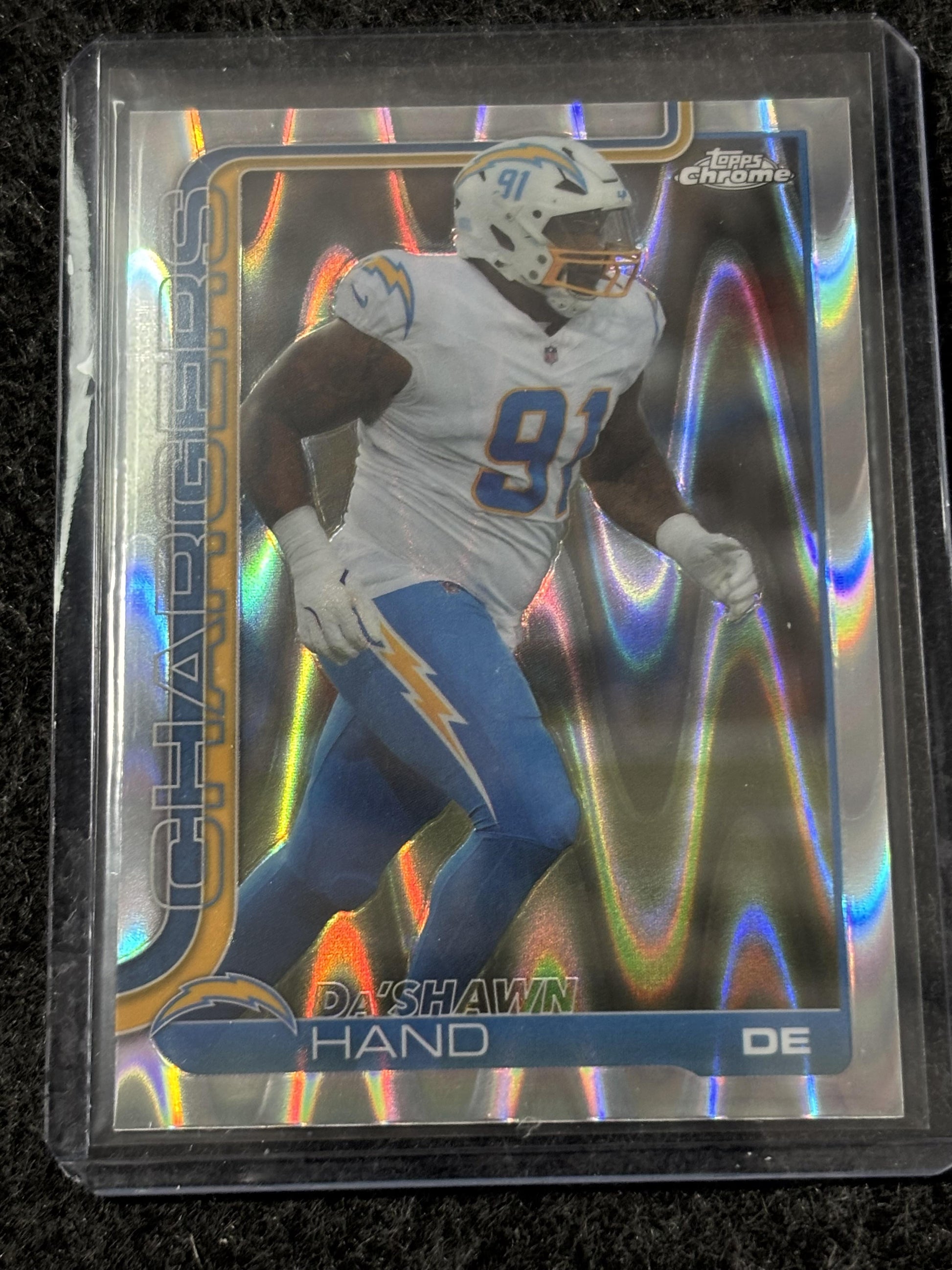 2025 Topps Chrome Football #164 Da'Shawn Hand RayWave Refractor Los Angeles Chargers