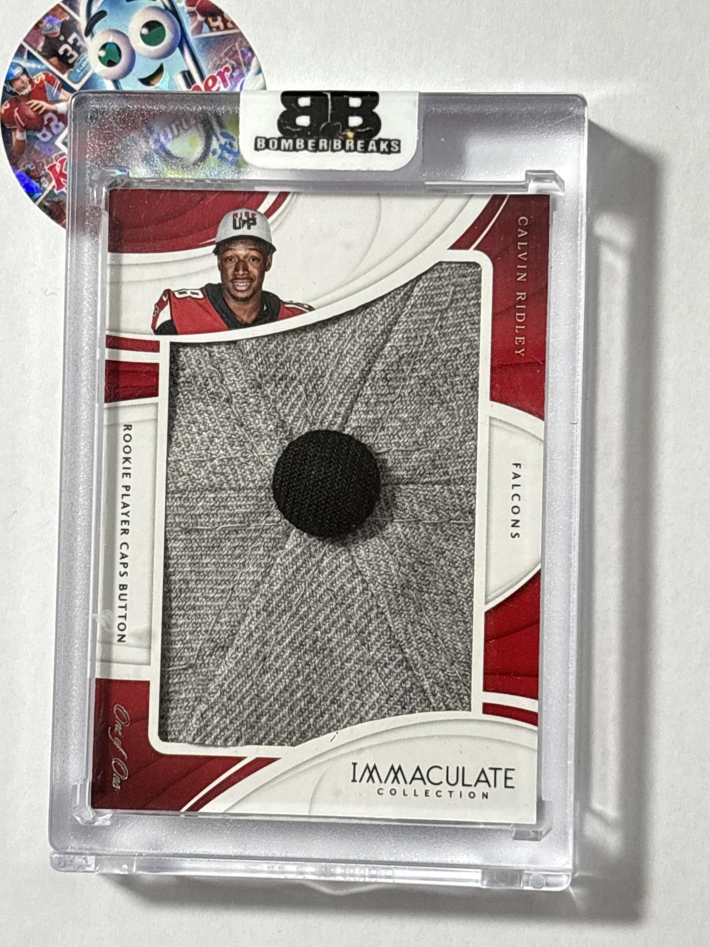 2018 Panini Immaculate Collection #CA-9 Calvin Ridley Rookie Player Caps Button 1of1 Atlanta Falcons SN,MEM