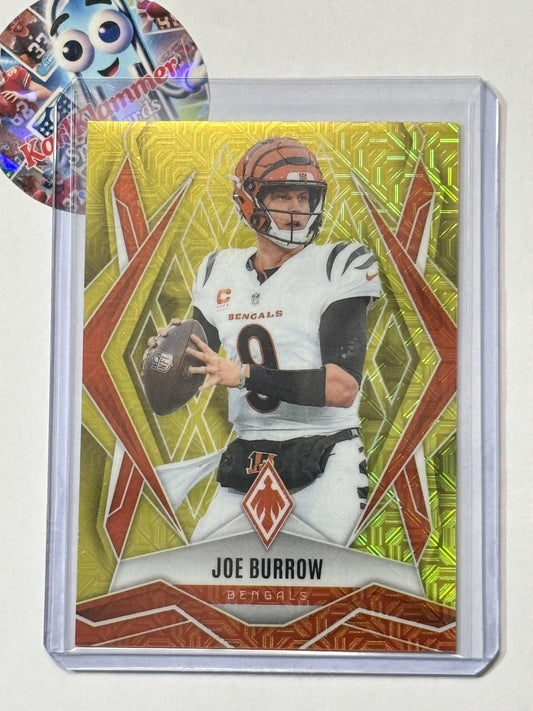 2025 Panini Phoenix #30 Joe Burrow Yellow Mojo Prizm #/35 Cincinnati Bengals SN