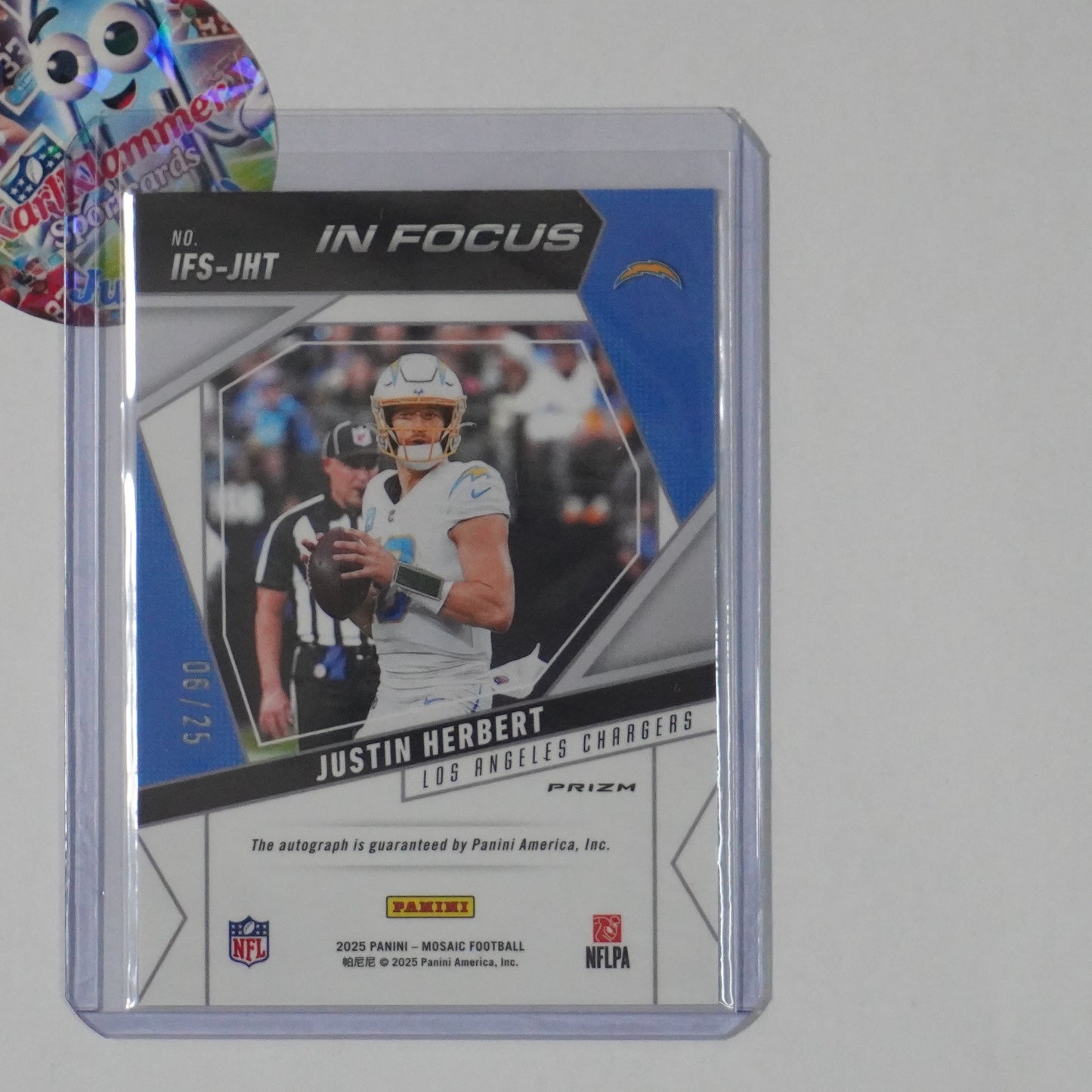 2025 Panini Mosaic #IFS-JHT Justin Herbert Signatures Fusion Green Black #/25
