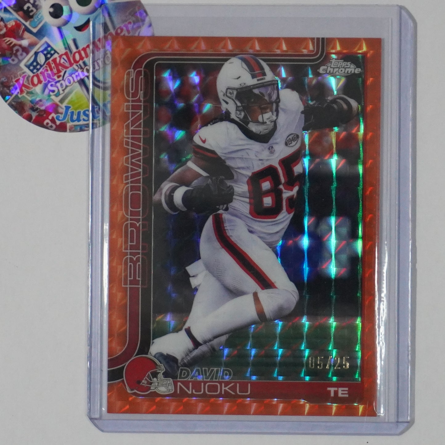 2025 Topps Chrome #69 David Njoku Orange Geometric Refractor #/25 Browns