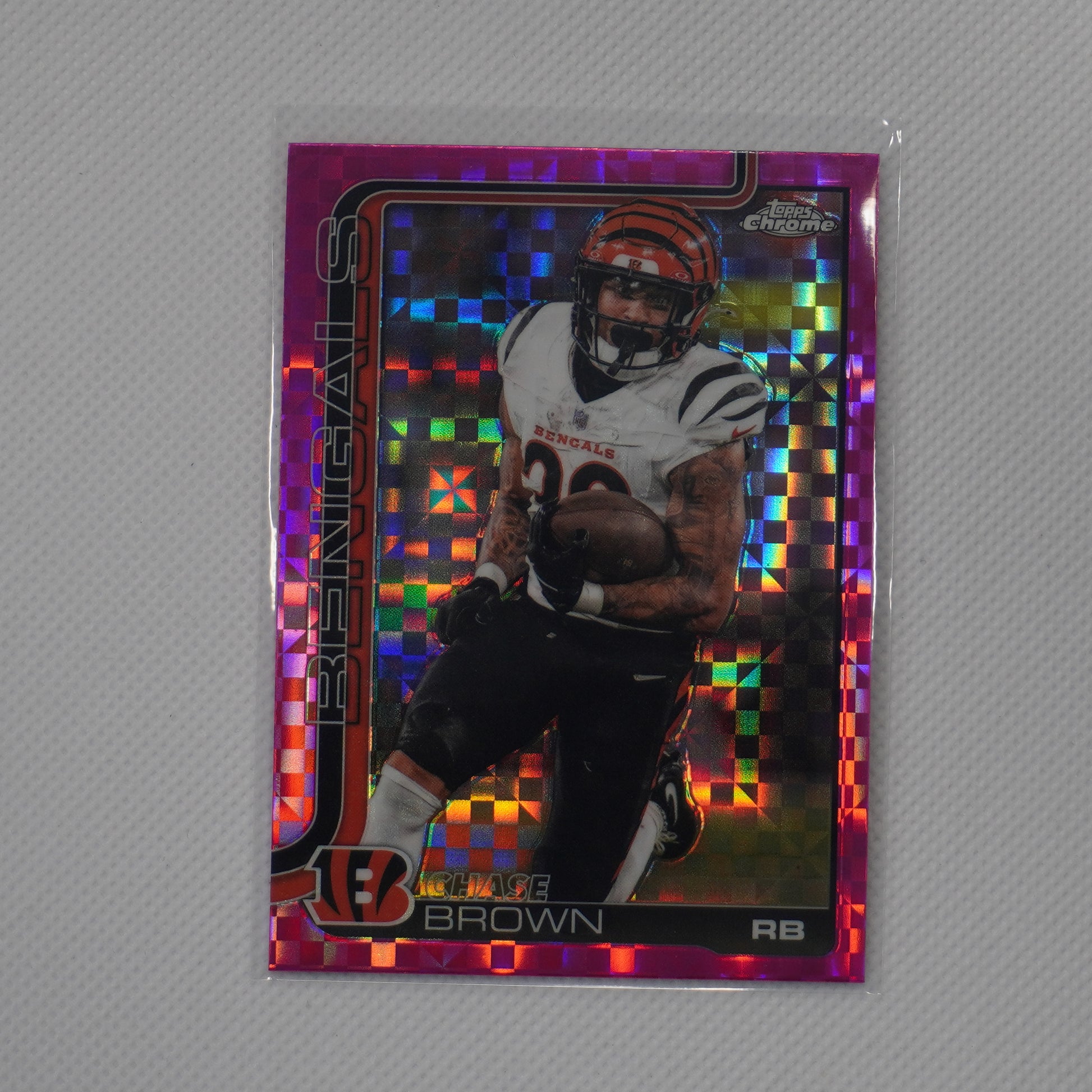 2025 Topps Chrome #62 Chase Brown Hot Pink X-Fractor Cincinnati Bengals