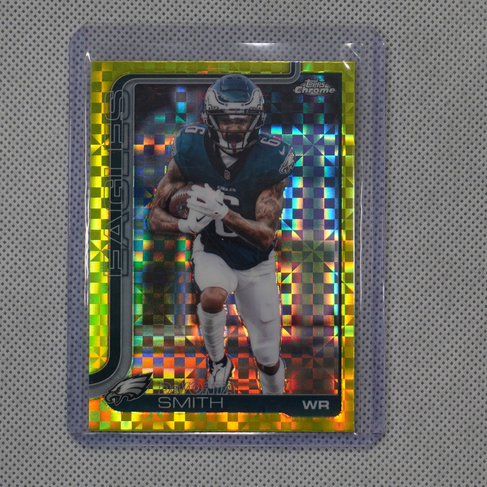 2025 Topps Chrome #244 DeVonta Smith Lime Green X-Fractor Philadelphia Eagles