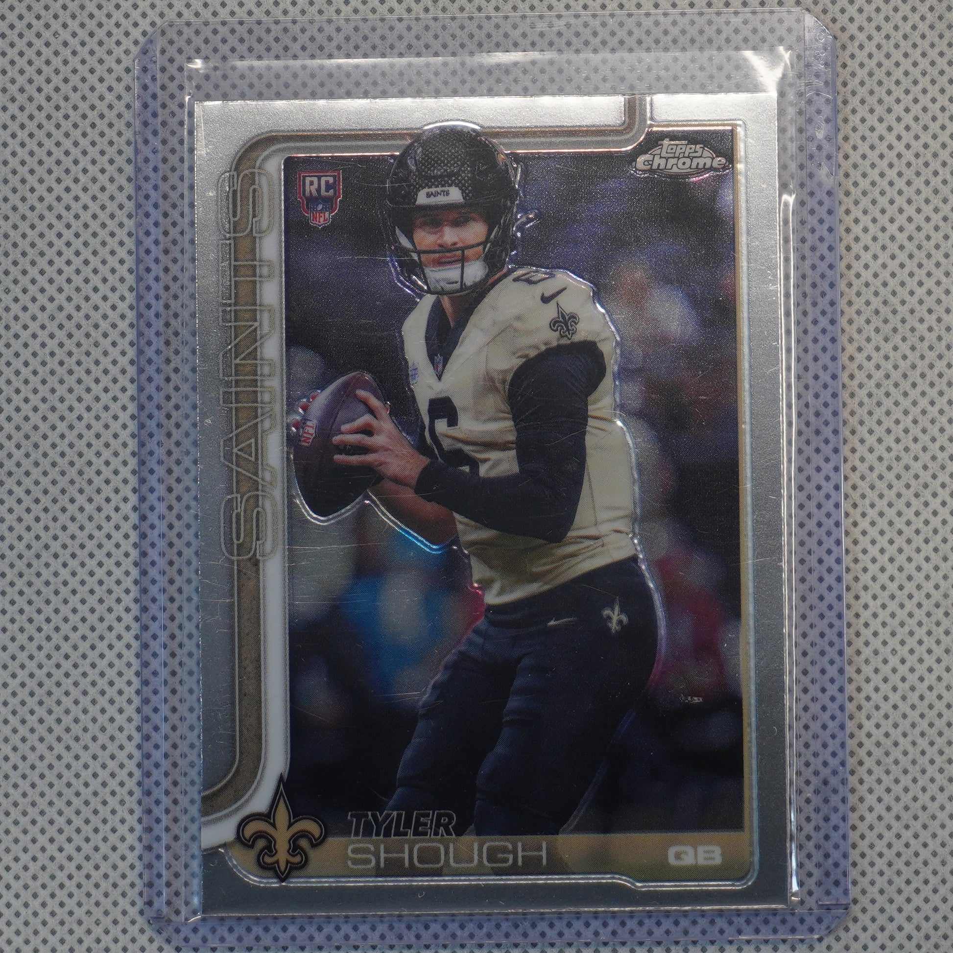 2025 Topps Chrome #398 Tyler Shough New Orleans Saints RC