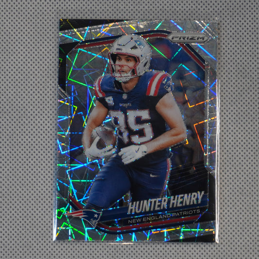 2025 Panini Prizm #33 Hunter Henry Lazer New England Patriots