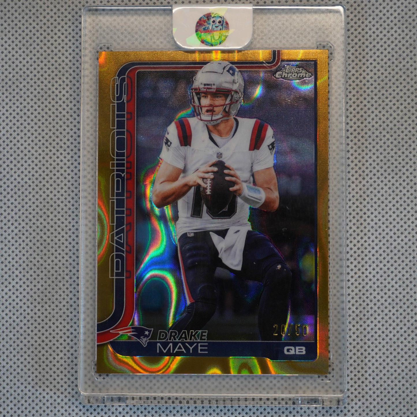 2025 Topps Chrome #207 Drake Maye Gold Refractor Lava New England Patriots SN