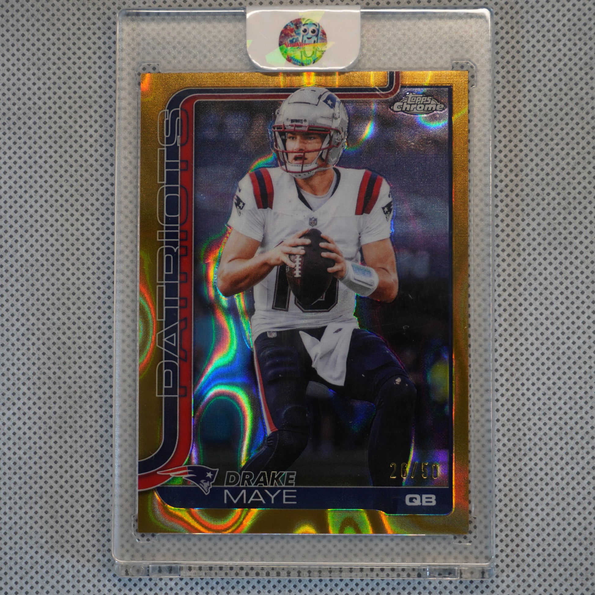 2025 Topps Chrome #207 Drake Maye Gold Refractor Lava New England Patriots SN