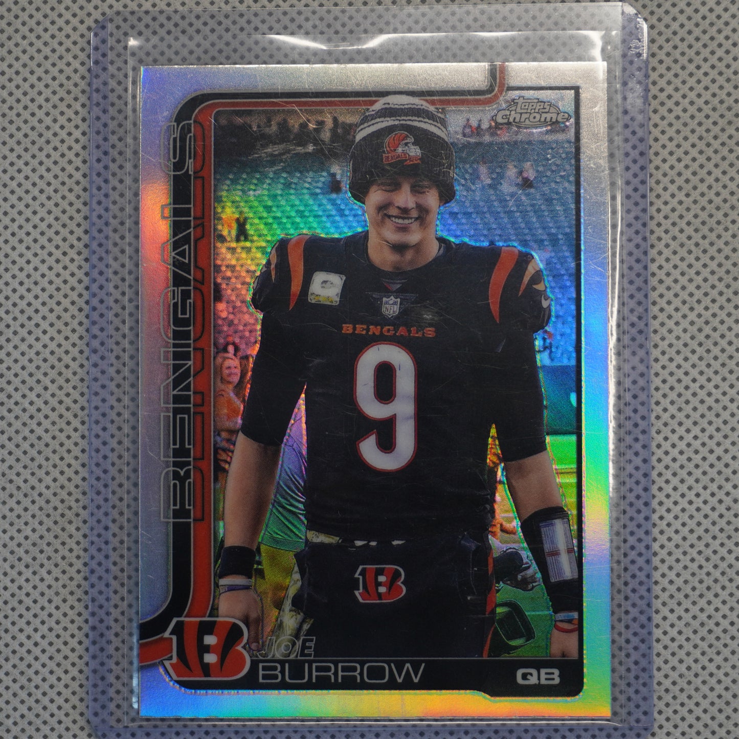 2025 Topps Chrome #61b Joe Burrow Variation Refractor Cincinnati Bengals
