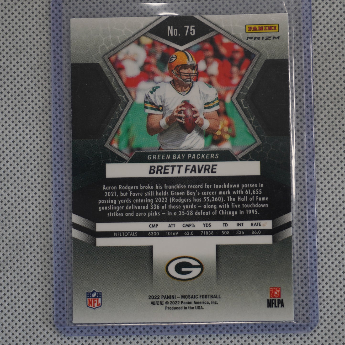 2022 Panini Mosaic #75 Brett Favre Mosaic Reactive Orange Green Bay Packers
