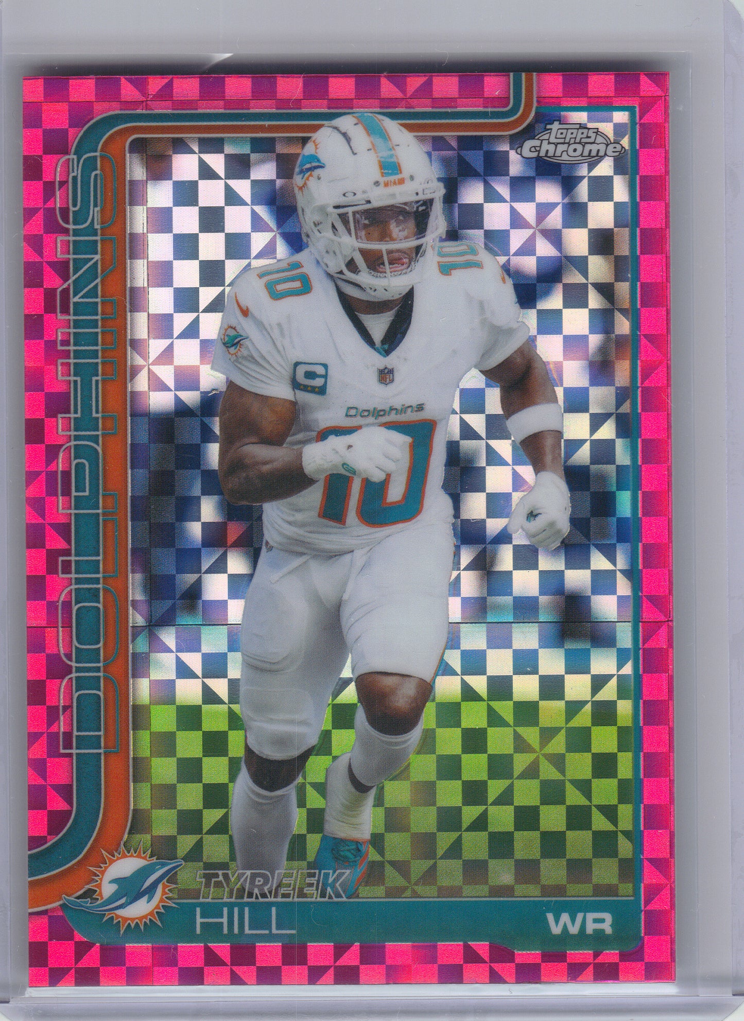 2025 Topps Chrome #185 Tyreek Hill Hot Pink X-Fractor Miami Dolphins