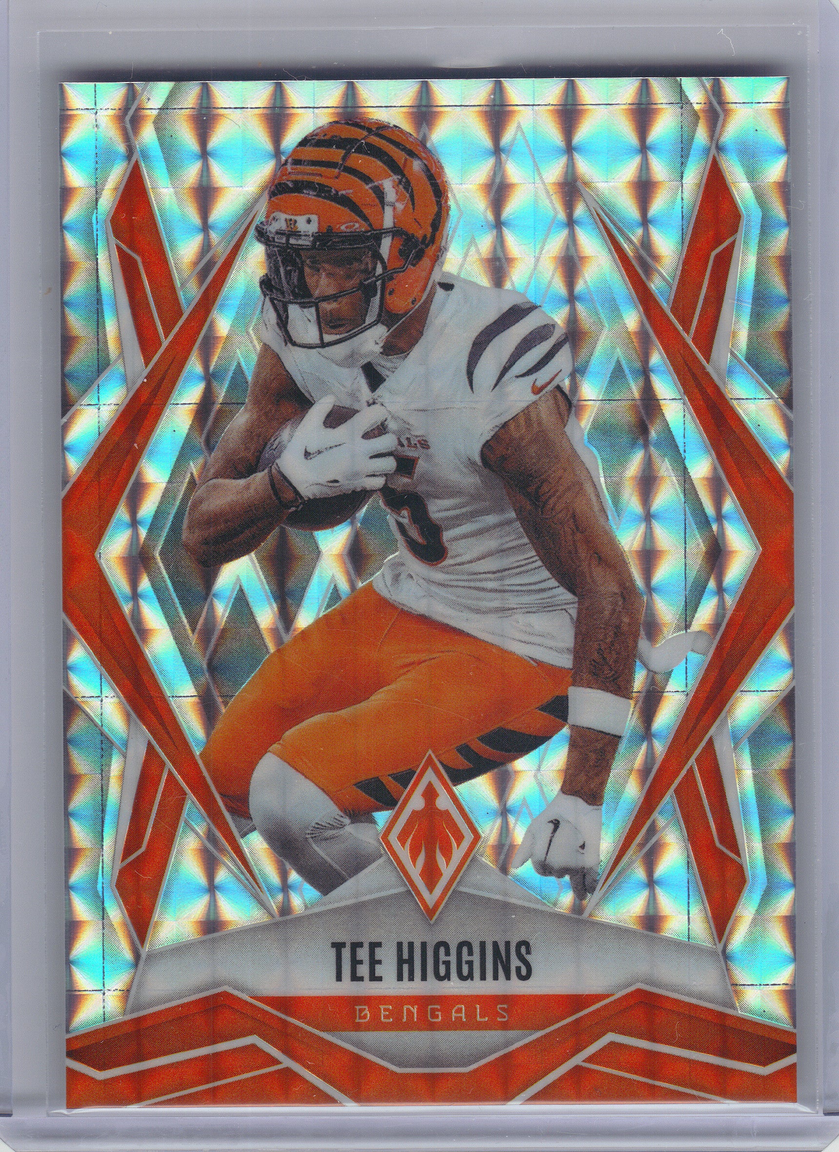 2025 Panini Phoenix #132 Tee Higgins Silver Pyramids Prizm Cincinnati Bengals
