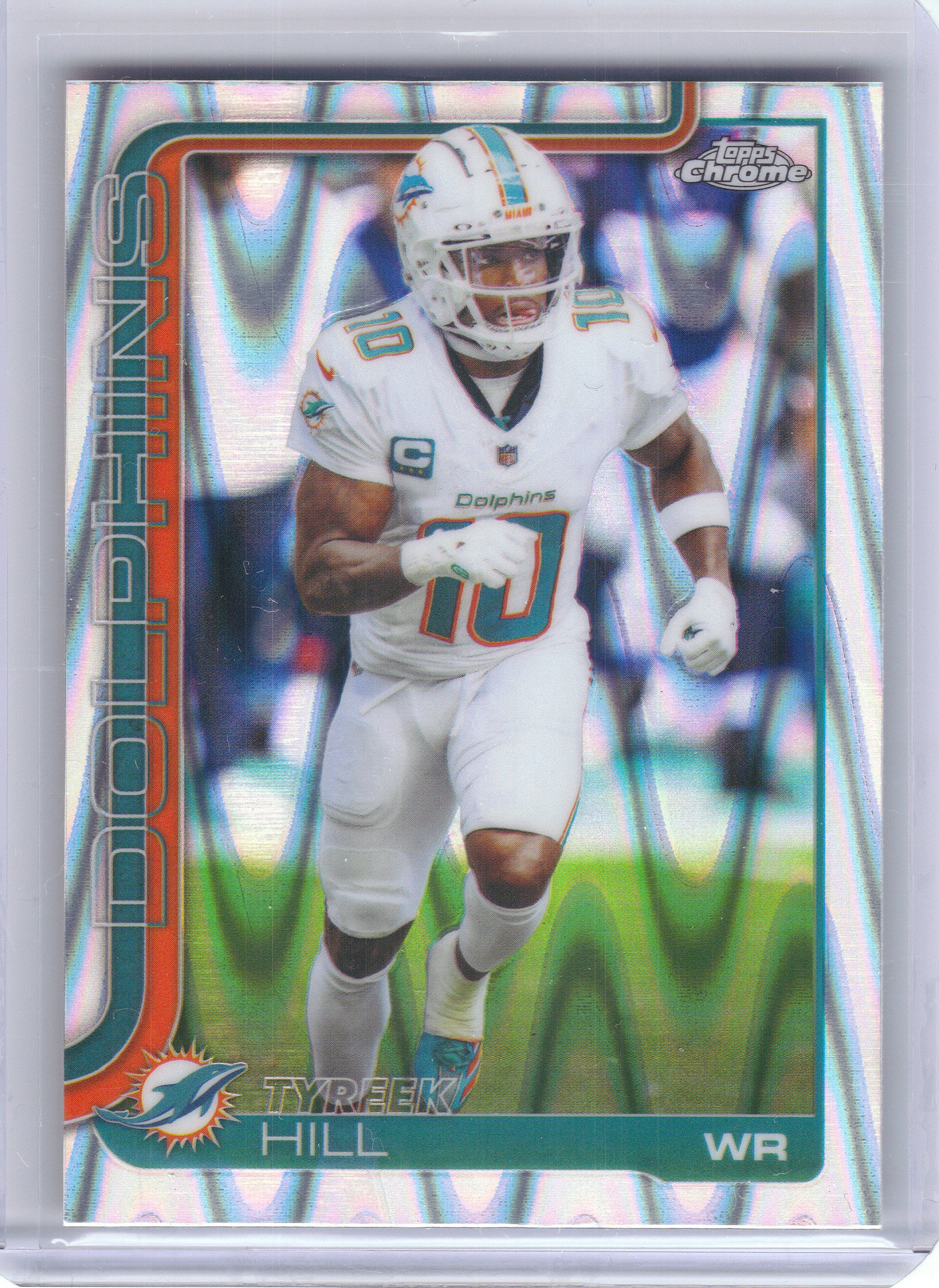 2025 Topps Chrome #185 Tyreek Hill Ray Wave Refractor Miami Dolphins