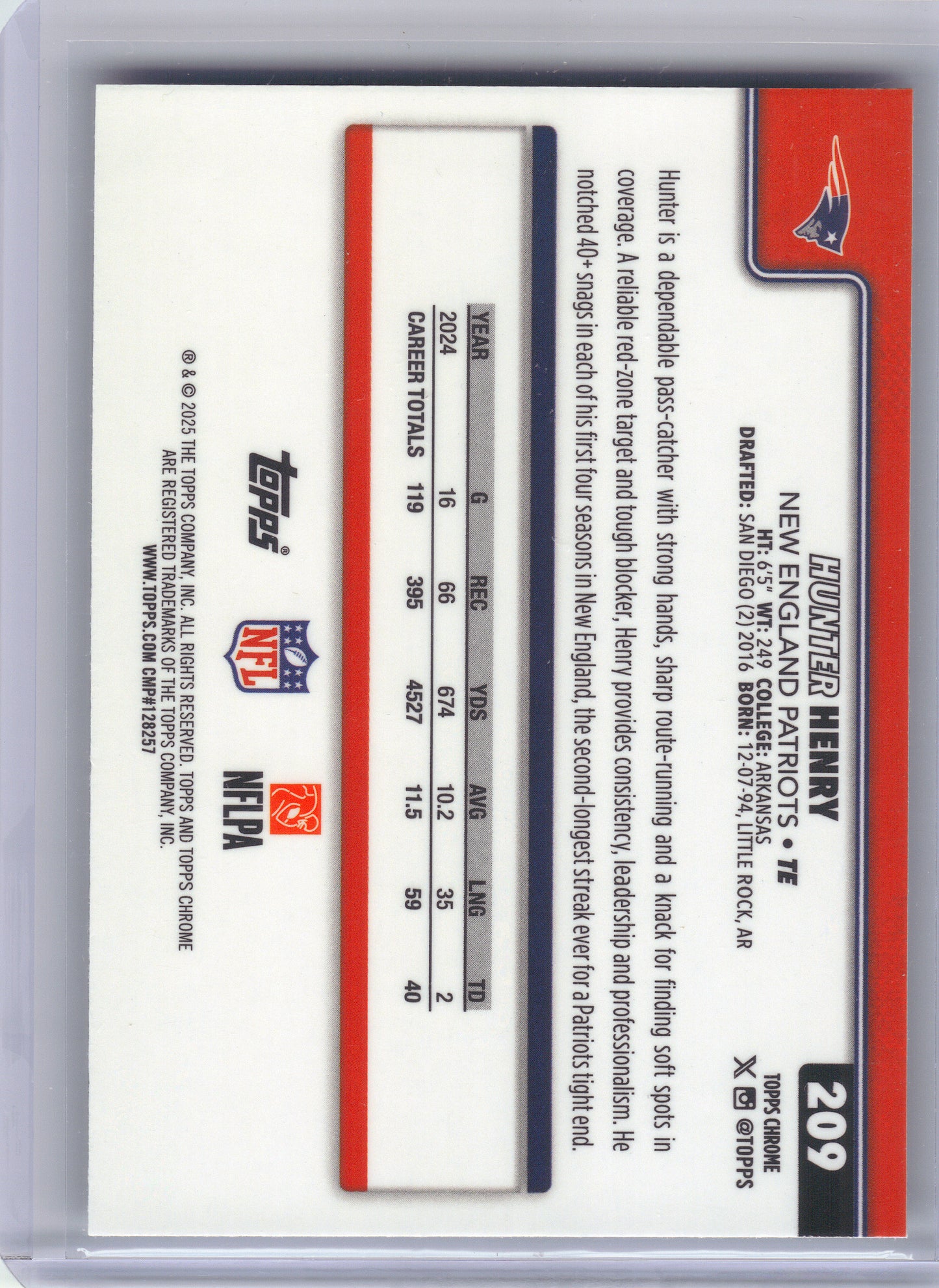 2025 Topps Chrome #209 Hunter Henry X-Fractor New England Patriots