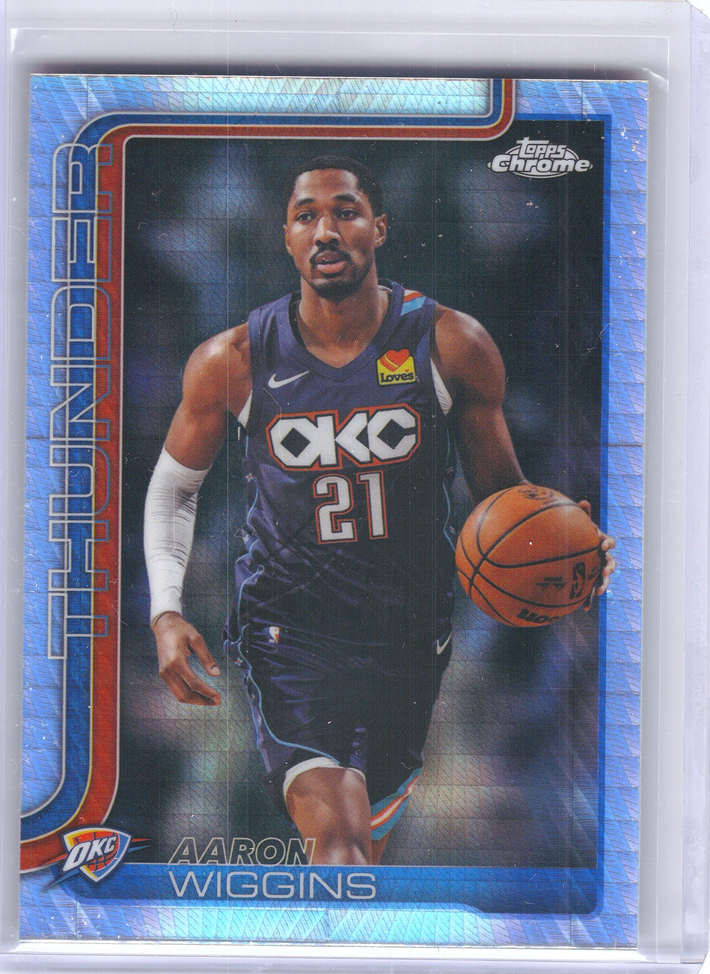 2025-26 Topps Chrome Update #132 Aaron Wiggins Prism Refractor Oklahoma City Thunder