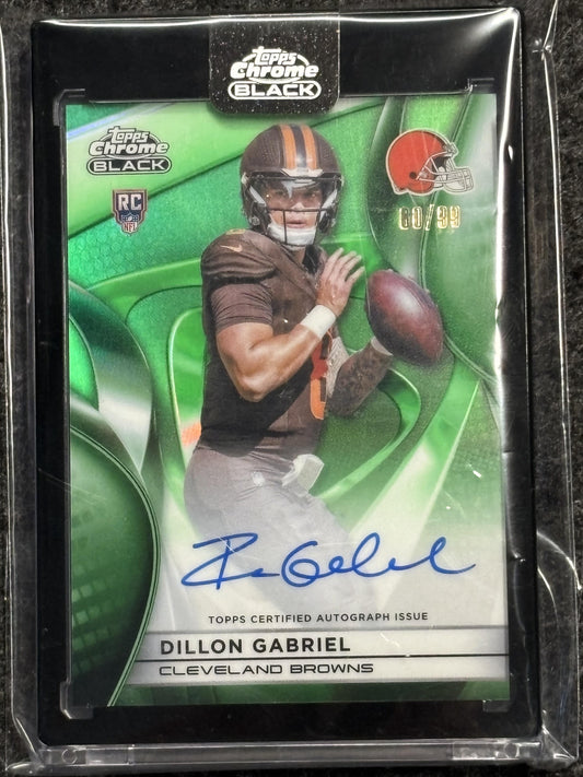 2025 Topps Chrome Black #RAU-DG Dillon Gabriel Rookie Autographs Green Refractor #/99 Cleveland Browns SN, AU