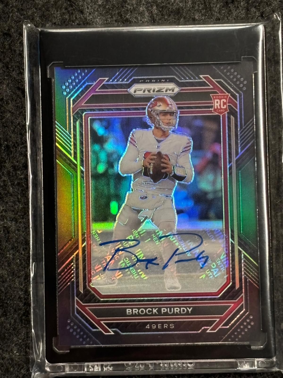 2022 Panini Chronicles #PB-8 Brock Purdy Prizm Black Signatures Green #/20 San Francisco 49ers SN, AU