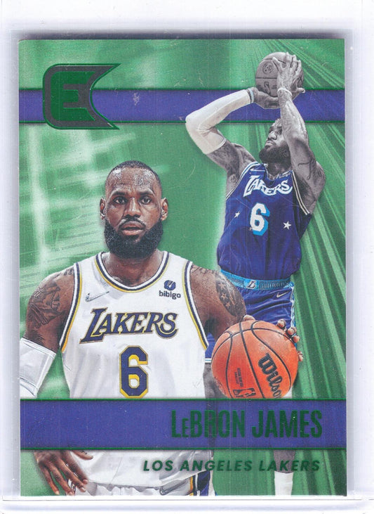 2021-22 Panini Chronicles #302 LeBron James Green Los Angeles Lakers